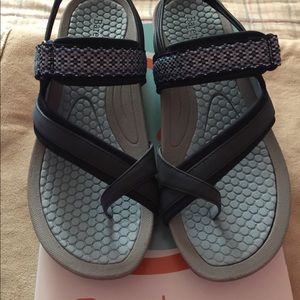 Ladies sandals
